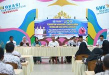 Wabup Lingga Buka Peningkatan Kompetensi Kepala Sekolah, Dorong Pembelajaran Mendalam Wabup Lingga Buka Peningkatan Kompetensi Kepala Sekolah, Dorong Pembelajaran Mendalam