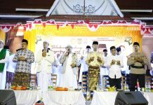 Wali Kota Amsakar Hadiri Belakang Padang Bershalawat Jilid 2 di Lapangan Indra Sakti Wali Kota Amsakar Hadiri Belakang Padang Bershalawat Jilid 2 di Lapangan Indra Sakti