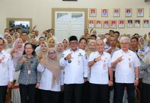 Wali Kota Lis Darmansyah Ajak PPPK Tanjungpinang Jadikan JKN sebagai Bentuk Perlindungan Wali Kota Lis Darmansyah Ajak PPPK Tanjungpinang Jadikan JKN sebagai Bentuk Perlindungan