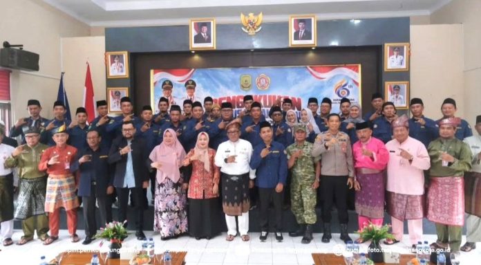 Wali Kota Lis Kukuhkan Supadiono Ketua Karang Taruna Kota Tanjungpinang 2025-2030 Wali Kota Lis Kukuhkan Supadiono Ketua Karang Taruna Kota Tanjungpinang 2025-2030