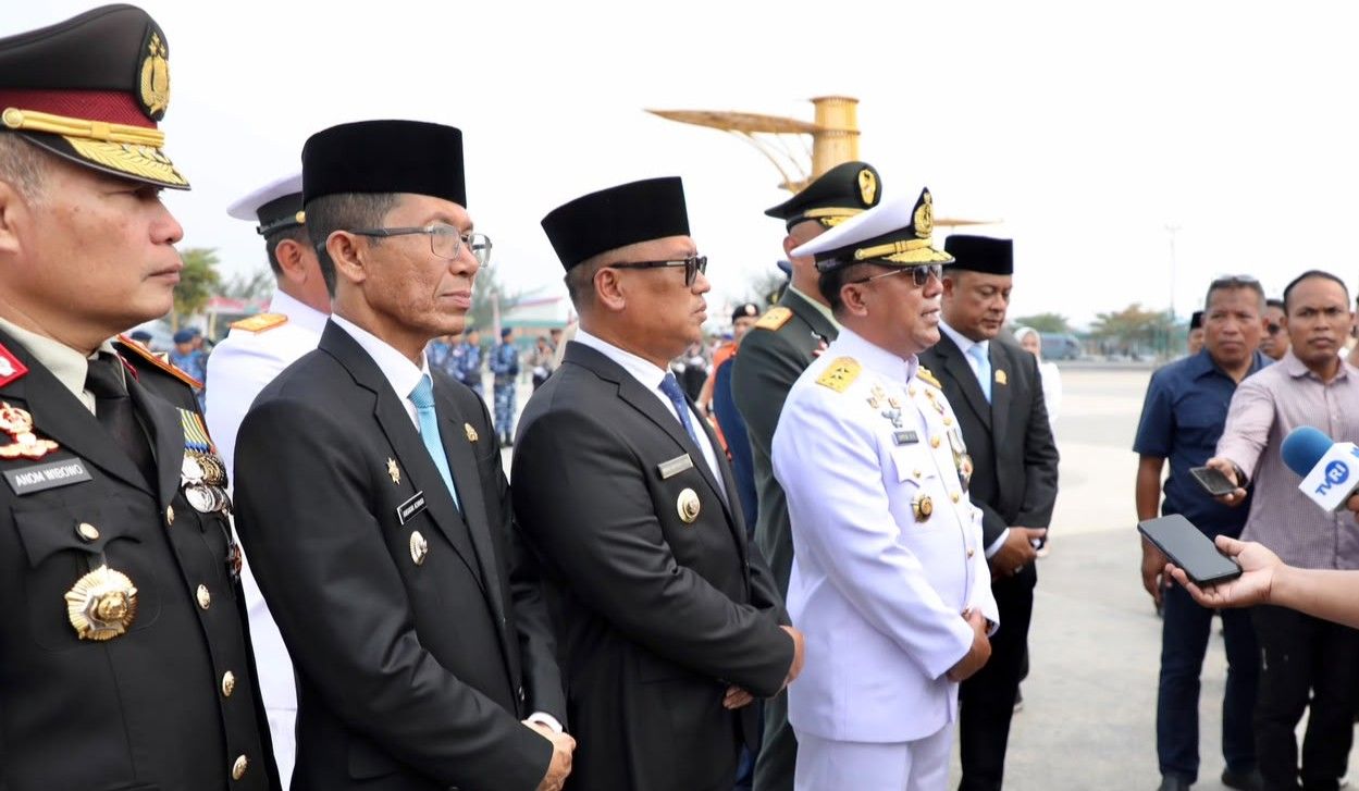 Amsakar Hadiri HUT ke-81 TNI, Dorong Penguatan Sinergi untuk Keamanan dan Pembangunan Amsakar Hadiri HUT ke-81 TNI
