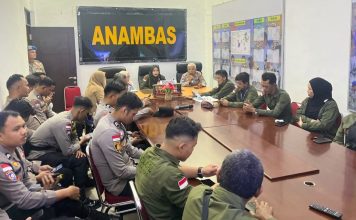 Polisi Bersama Masyarakat, Bhabinkamtibmas Anambas Jadi Jembatan Akses Layanan Sosial Bhabinkamtibmas Anambas Jadi Jembatan Akses Layanan Sosial