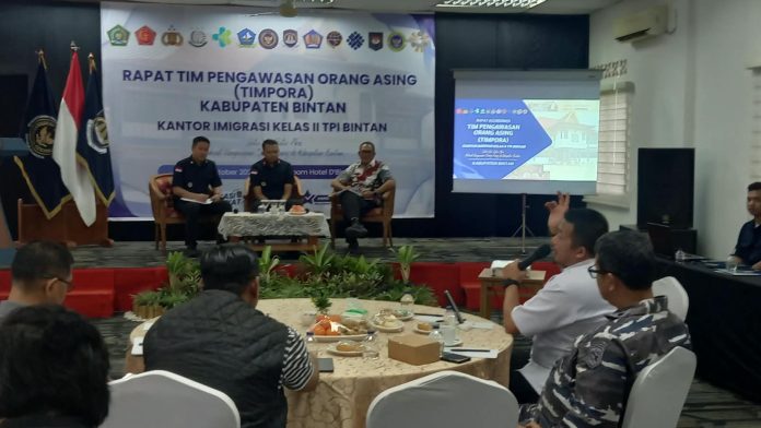 Gelar Rapat Timpora, Imigrasi Bintan Satukan Visi, Satukan Aksi Bentuk Pengawasan Orang Asing Gelar Rapat Timpora, Imigrasi Bintan Satukan Visi, Satukan Aksi Bentuk Pengawasan Orang Asing