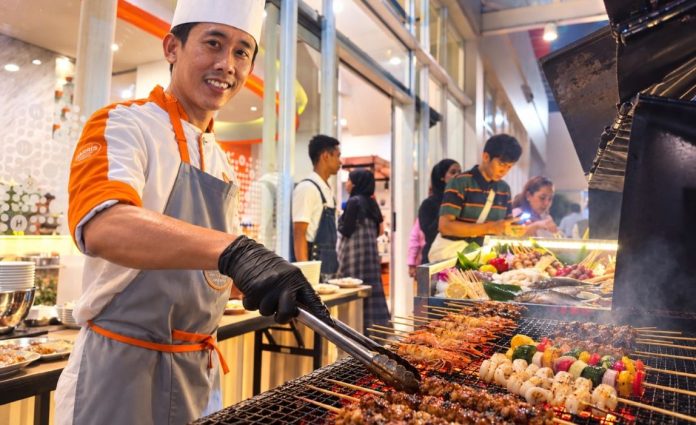 Harris Hotel Batam Center Hadirkan Saturday Night Grill, Nikmati Buffet Premium dan Live Cooking