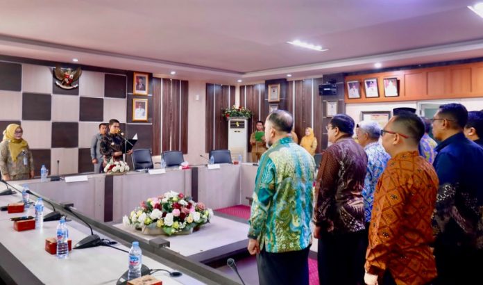 Pemkab Karimun memperkuat komitmen menjaga penggunaan bahasa Indonesia Pemkab Karimun memperkuat komitmen menjaga penggunaan bahasa Indonesia