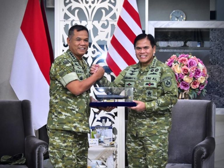 KASAD dan KASAL kompak untuk rakyat Indonesia 
