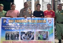 Jelang Pilkades Serentak, Polsek Siantan Hidupkan Satkamling dan Ajak Warga Jaga Persaudaraan Jelang Pilkades Serentak, Polsek Siantan Hidupkan Satkamling dan Ajak Warga Jaga Persaudaraan