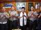 Kapolres Anambas Silaturahmi ke Ketua LAM, Perkuat Sinergi Adat dan Keamanan Masyarakat Kapolres Anambas AKBP Misbachul Munir
