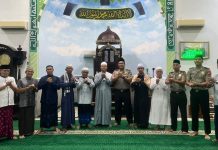 Kapolres Anambas AKBP Misbachul Munir Bangun Kedekatan dengan Jamaah Lewat Subuh Keliling Kapolres Anambas AKBP Misbachul Munir Bangun Kedekatan dengan Jamaah Lewat Subuh Keliling