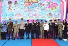Ketua DPRD Batam Hadiri Peluncuran DUKSTAR Pemko Batam, Pelayanan Kependudukan Lebih Dekat ke Warga Ketua DPRD Batam Hadiri Peluncuran DUKSTAR Pemko Batam