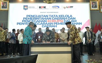 Ketua KPK RI Ingatkan Komitmen Pemda Sumbar Perhatikan Soal Pengadaan Barang, Mutasi dan LHKPN Ketua KPK RI Ingatkan Komitmen Pemda Sumbar Perhatikan Soal Pengadaan Barang, Mutasi dan LHKPN