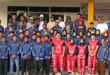 Lepas Kontingen PORPROV Kepri, Wakil Bupati Lingga Minta Atlet Berjuang Maksimal Kontingen Porprov Kepri Kabupaten Lingga Kepulauan Riau