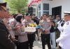 Polres Anambas Beri Kejutan Kue HUT ke-81 TNI, Pesan Hangat dari Tarempa Kue Ultah dari Polres Anambas, Sebuah Ucapan Terima Kasih untuk TNI di Hari Jadinya ke-81