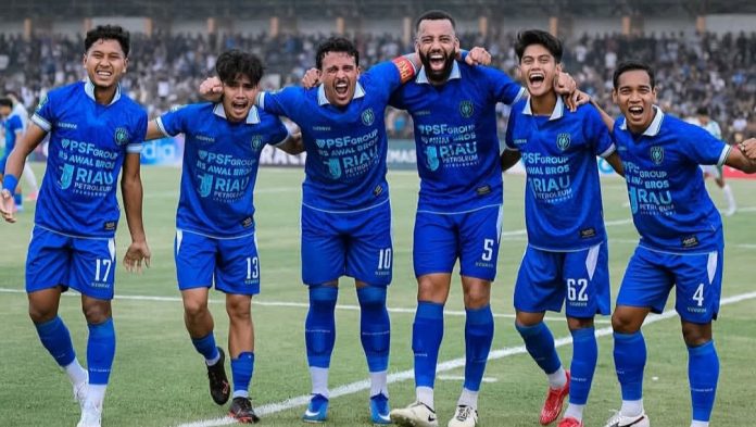 PSPS Pekanbaru sukses mengamankan tiga poin penting setelah menaklukkan PSMS Medan dengan skor tipis 2-1 dalam lanjutan pekan kelima Liga 2 Championship 2026/2027