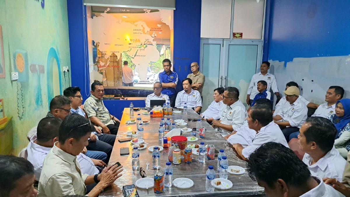 PWI Kepri dan Gubernur Ansar 3