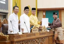 Pemko dan DPRD Batam Sepakati Pembentukan 2 Pansus Ranperda Keuangan dan Ketertiban Umum Pemko dan DPRD Batam Sepakati Pembentukan 2 Pansus Ranperda Keuangan dan Ketertiban Umum