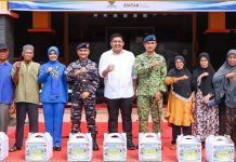 Roby Kurniawan Apresiasi Bakti Sosial Lanal Bintan pada HUT ke-81 TNI di Bintan Timur Roby Kurniawan Apresiasi Bakti Sosial Lanal Bintan pada HUT ke-81 TNI di Bintan Timur