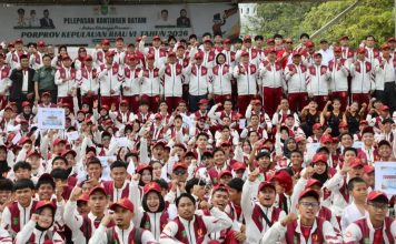 Sekda Firmansyah Lepas 442 Atlet Batam ke Porprov Kepri 2026, Target Juara Umum Sekda Firmansyah Lepas 442 Atlet Batam ke Porprov Kepri 2026, Target Juara Umum