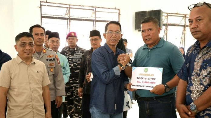 Silahturahmi Wali Kota Amsakar dengan Pengurus RT RW dan LPM Belakang Padang Silahturahmi Wali Kota Amsakar dengan Pengurus RT RW dan LPM Belakang Padang